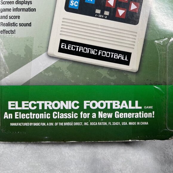 Basic Fun: Electronic Football Handheld Game NEW SEALED RETRO STYLE GAMING - Picture 4 of 8